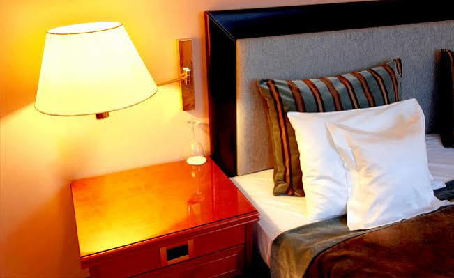 River Lodge Accomodation Віклов Екстер'єр фото
